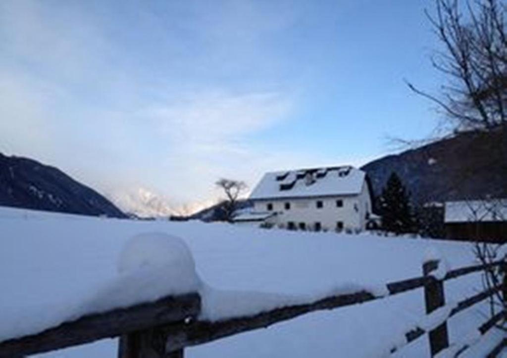 Ansitz Goller Hotel Rasun di Sopra Bagian luar foto